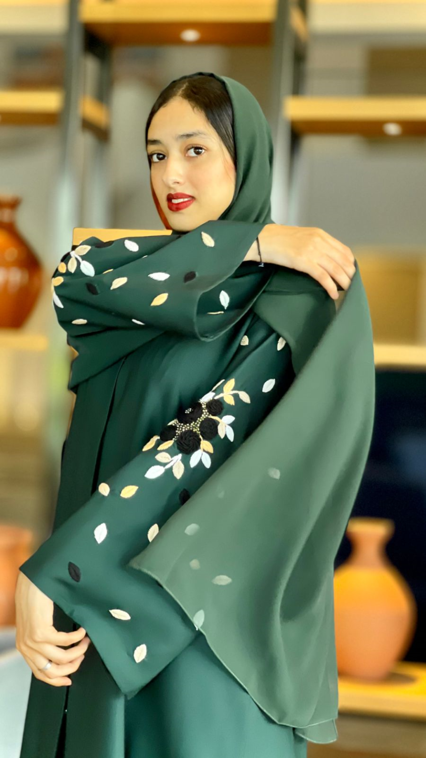 barbie-crepe-abaya